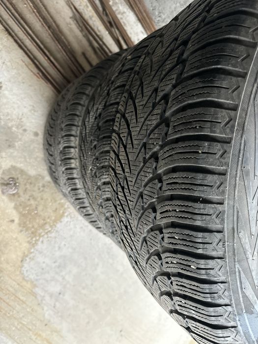 Vand anvelope iarna 255 55 R18 SUV