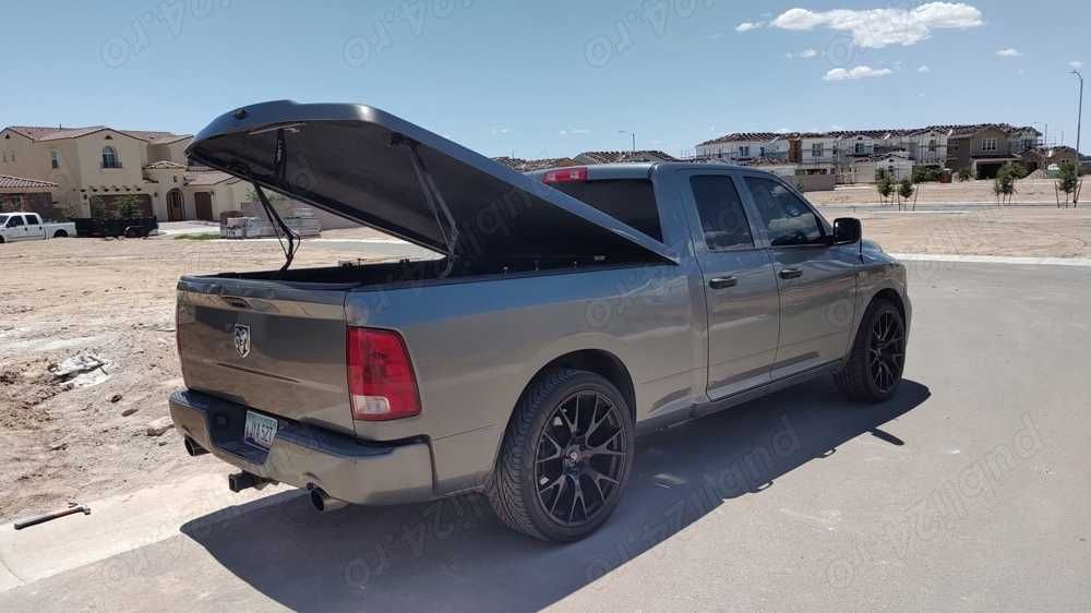 Vand Dodge Ram 1500 - an 2012 - motor V8 Hemi