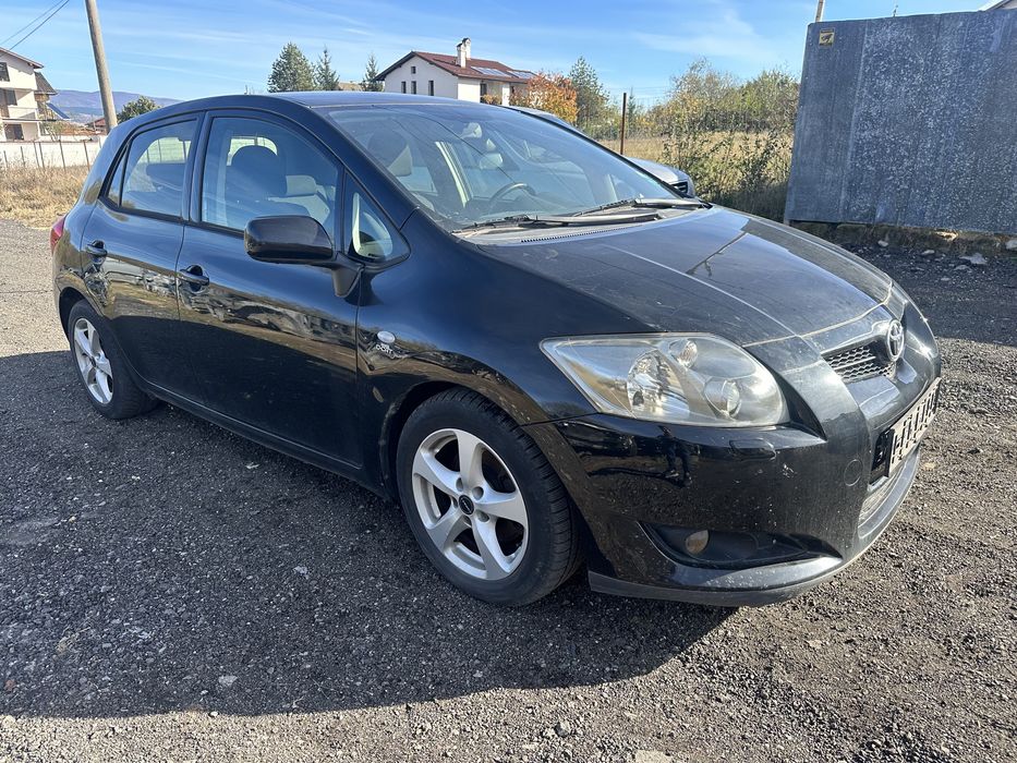 Тойота Аурис Toyota Auris 2.2 dcat 177кс На части!