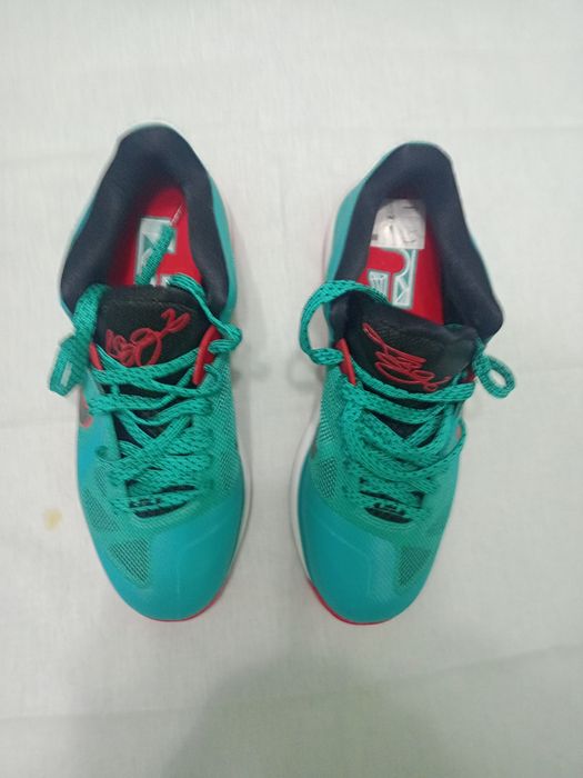 Vind Adidas Nike lebron 9 Liverpool, noi, preț 600 lei, Bacău,