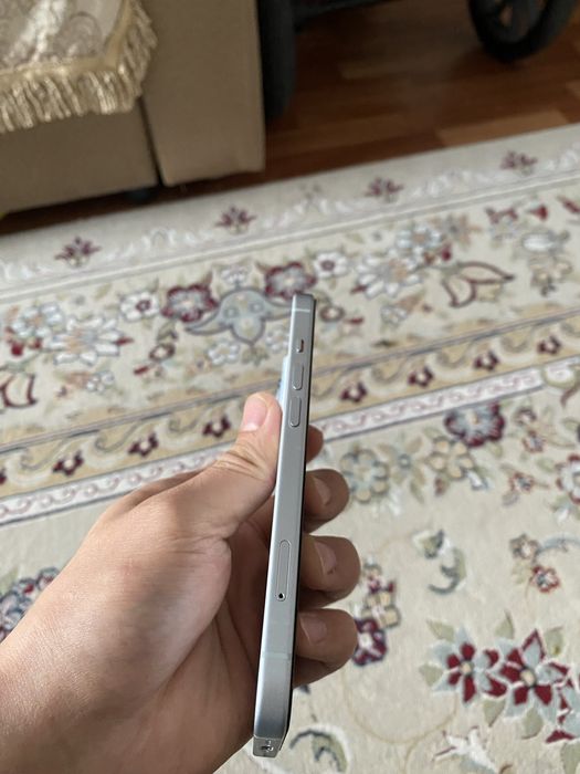 продается iphone 15