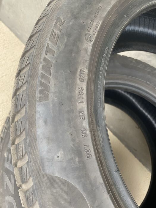 225 55 R17 anvelope iarna Pirelli