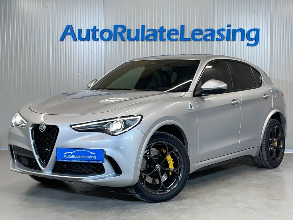Alfa Romeo Stelvio Suspensie adaptiva, Navi, Alcantara, Camera, Xenon