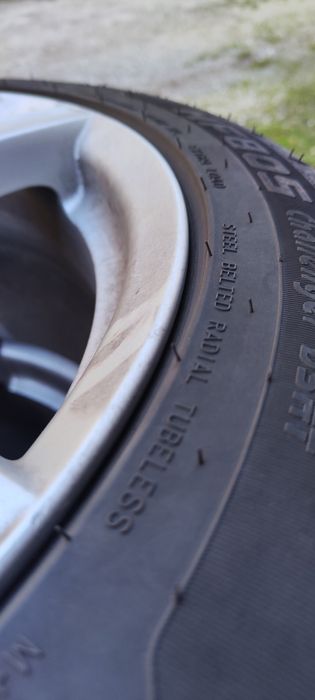 Гуми 235.45.18.   .