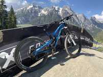 Santa Cruz V10 6 CC  Blue