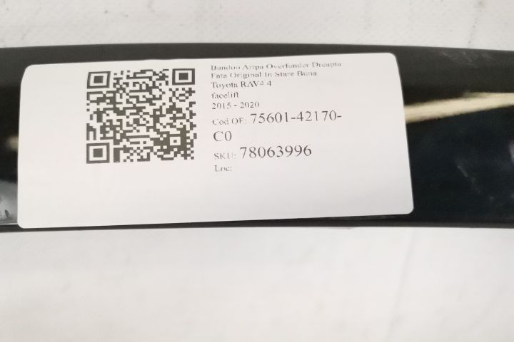 Тойота РАВ4 / Toyota RAV4 Оригинален десен преден крилен разширител в