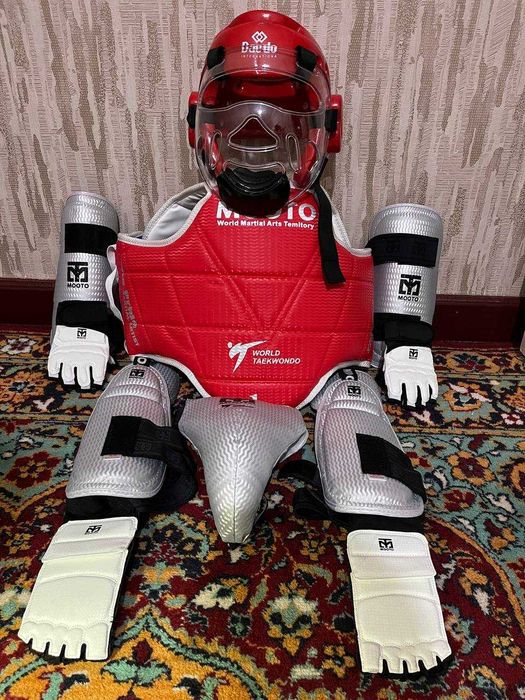 Комплект экипировки для тхэквондо (детский, размер XS, 8–10 лет)