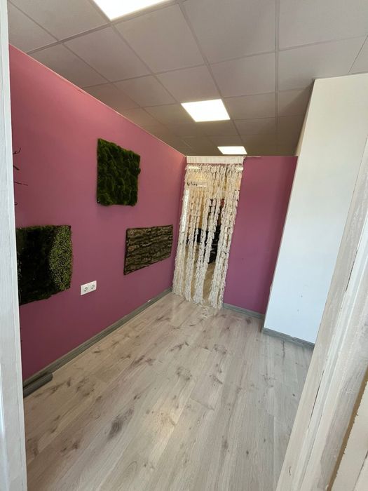 Дава се под наем  в Дупница -  кв.м за 102 € - Снимка #1