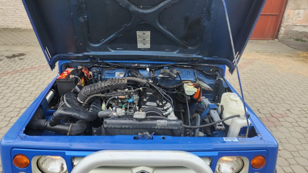 Suzuki samurai cabrio