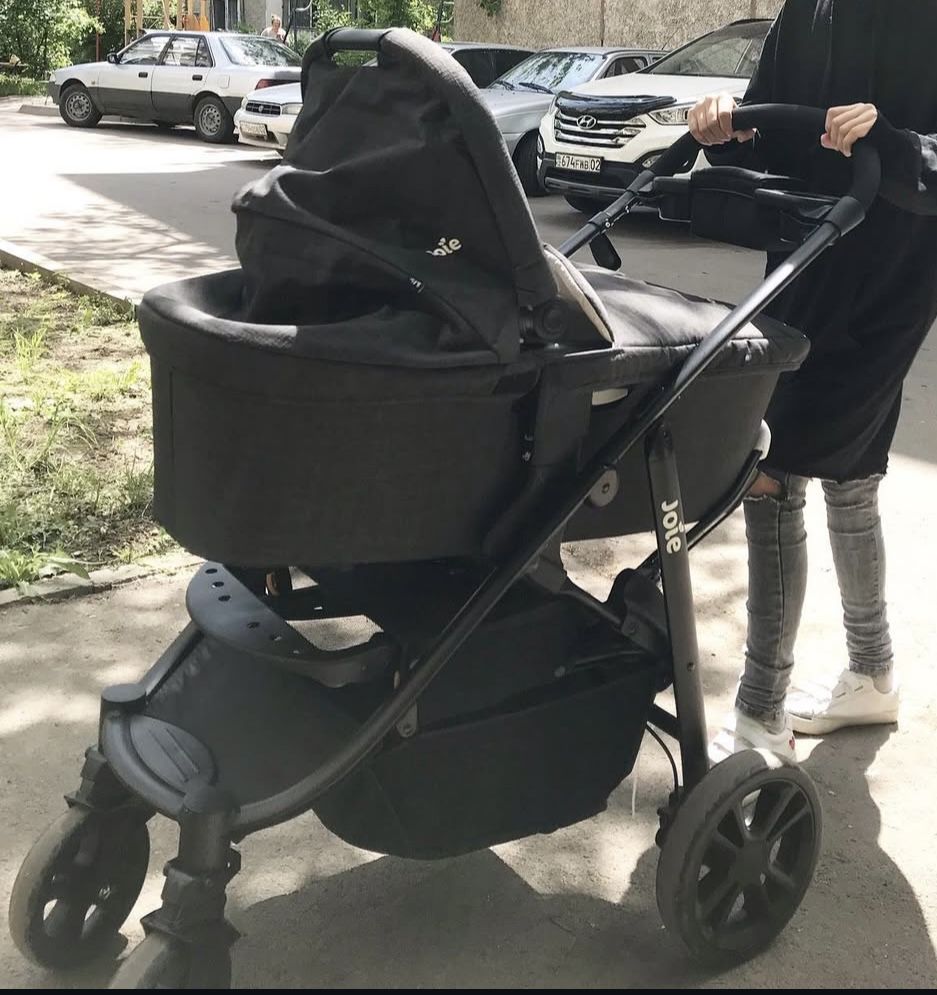 Прогулочная коляска Joie