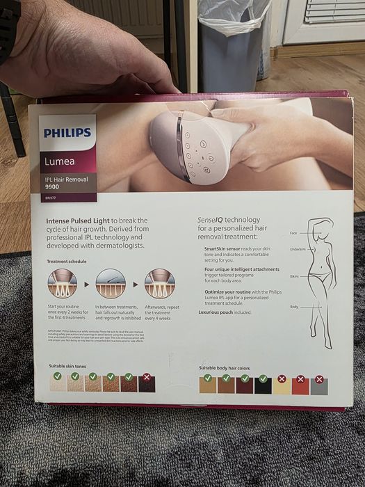 Фотоепилатор Philips Lumea IPL Hair Removal 9900.