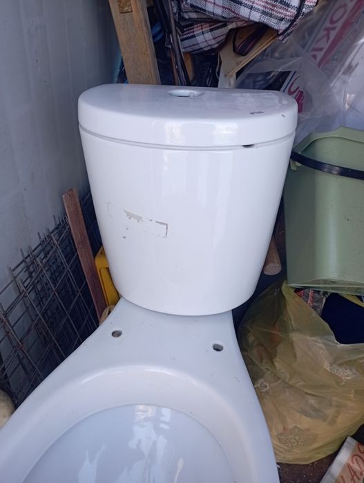 Продам бачок к унитазу