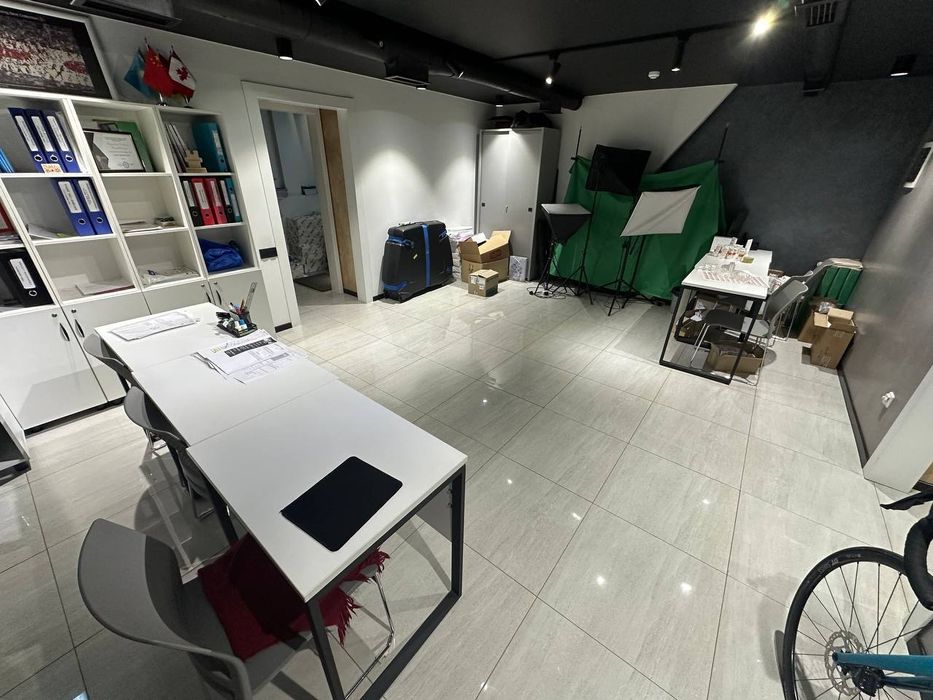 Продаётся помещение в Ц-7 ул Чимкентская Ор ЦУМ,