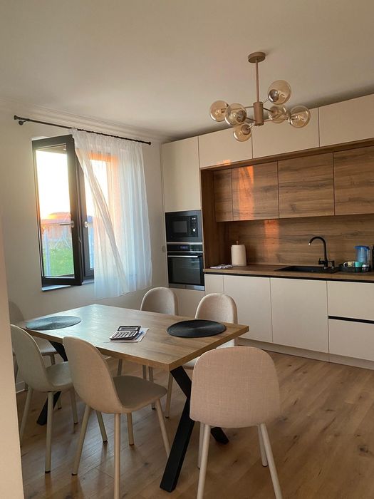 Vând casa zona Paulesti