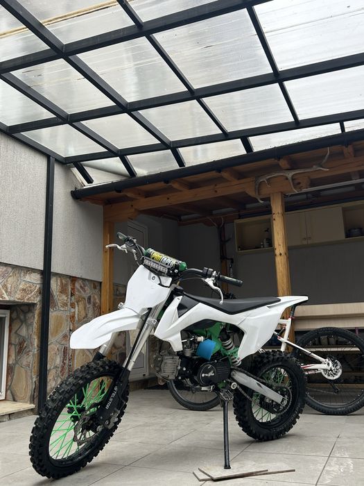 Продавам telstar 125
