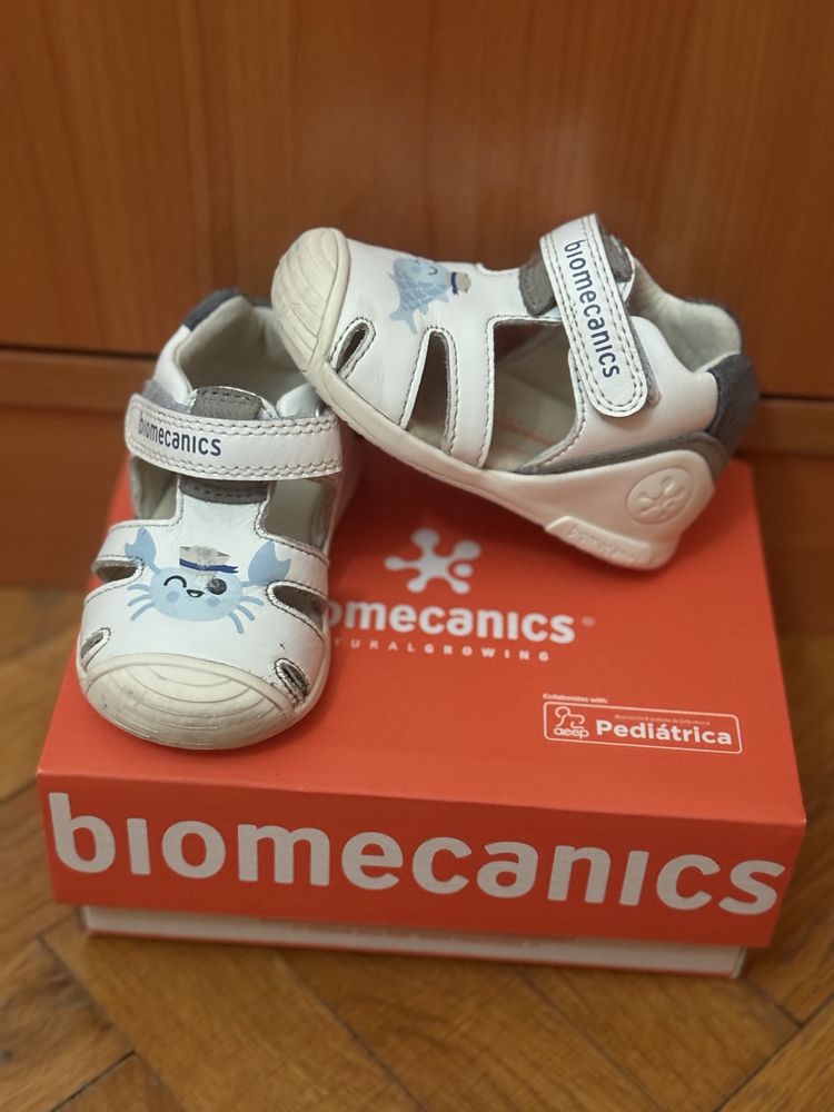Бебешки обувки за прохождане Biomecanics