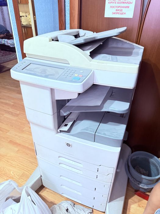 это многофункциональный принтер HP LaserJet M5035 MFP