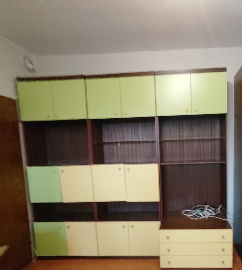 Подарявам библиотека