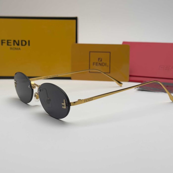 Дамски слънчеви очила Fendi Roma Oval Gold Edition черно и кафяво