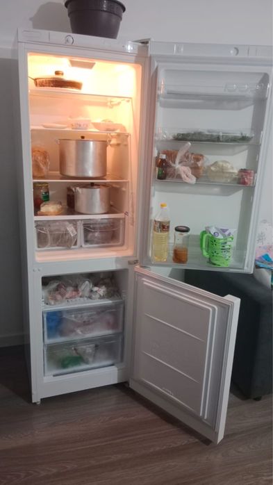 Холодильник  Срочно!