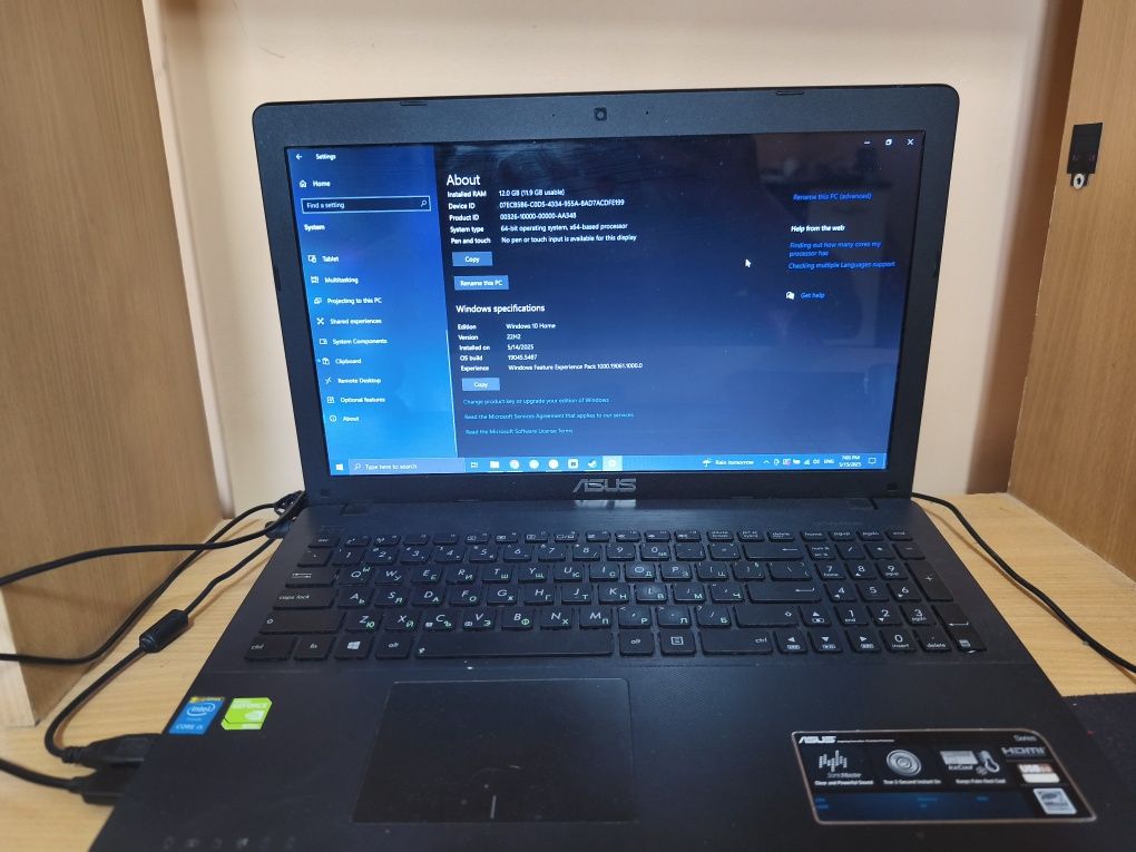 Asus X552L/12GB ram/750gb HDD/Nvidia GeForce 820m