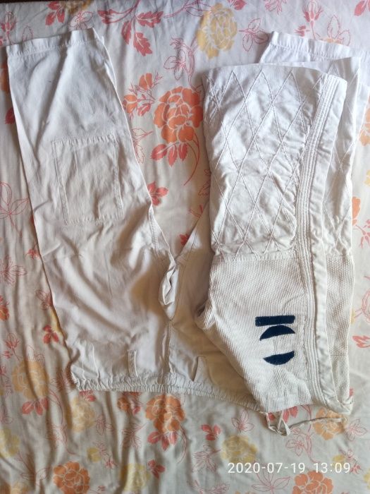 кимоно для единоборств плотное (усиленное) на 8-10 лет без пояса