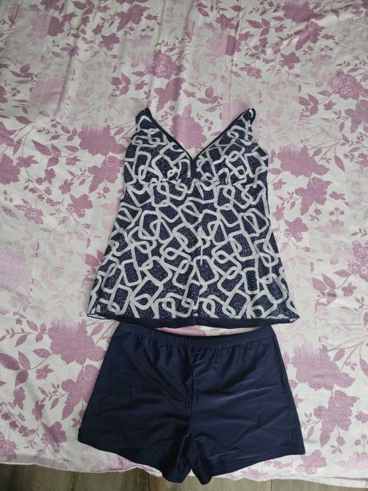 Бански от две части