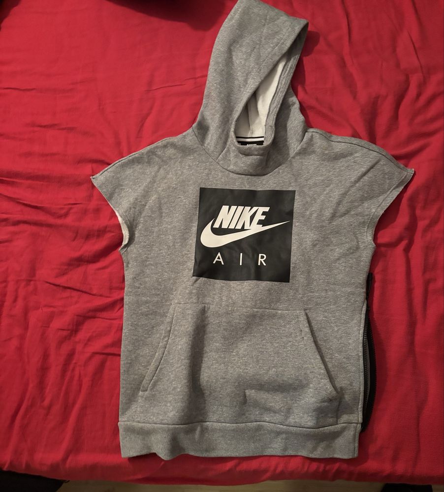 Худи с къси ръкави Nike