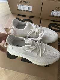 Yeezy Boost 350 V2 Bone - Marimi: 38, 43