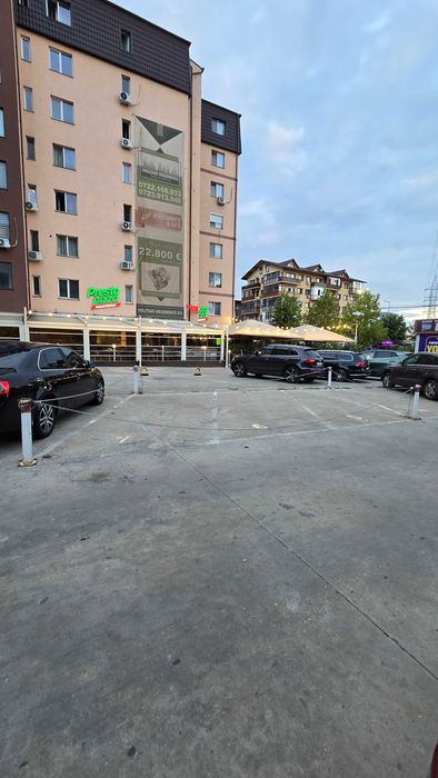 De închiriat loc parcare