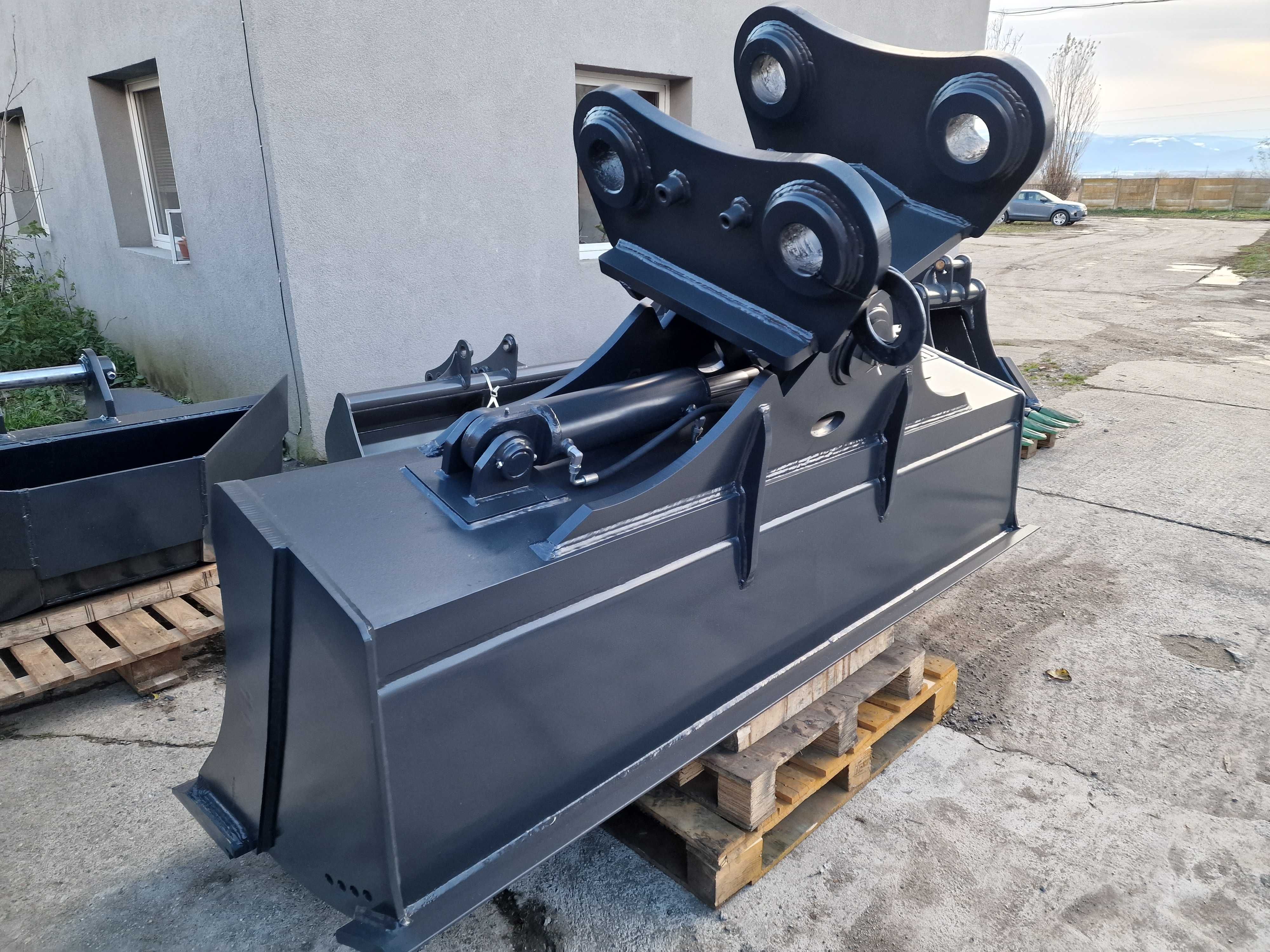 Cupa taluz inclinabile pentru excavatoare