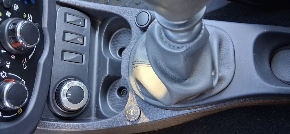 Dacia Duster 2014 4x4 1.6i+Gpl