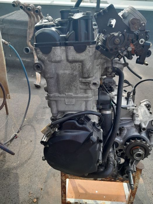 Motor Suzuki 600CC