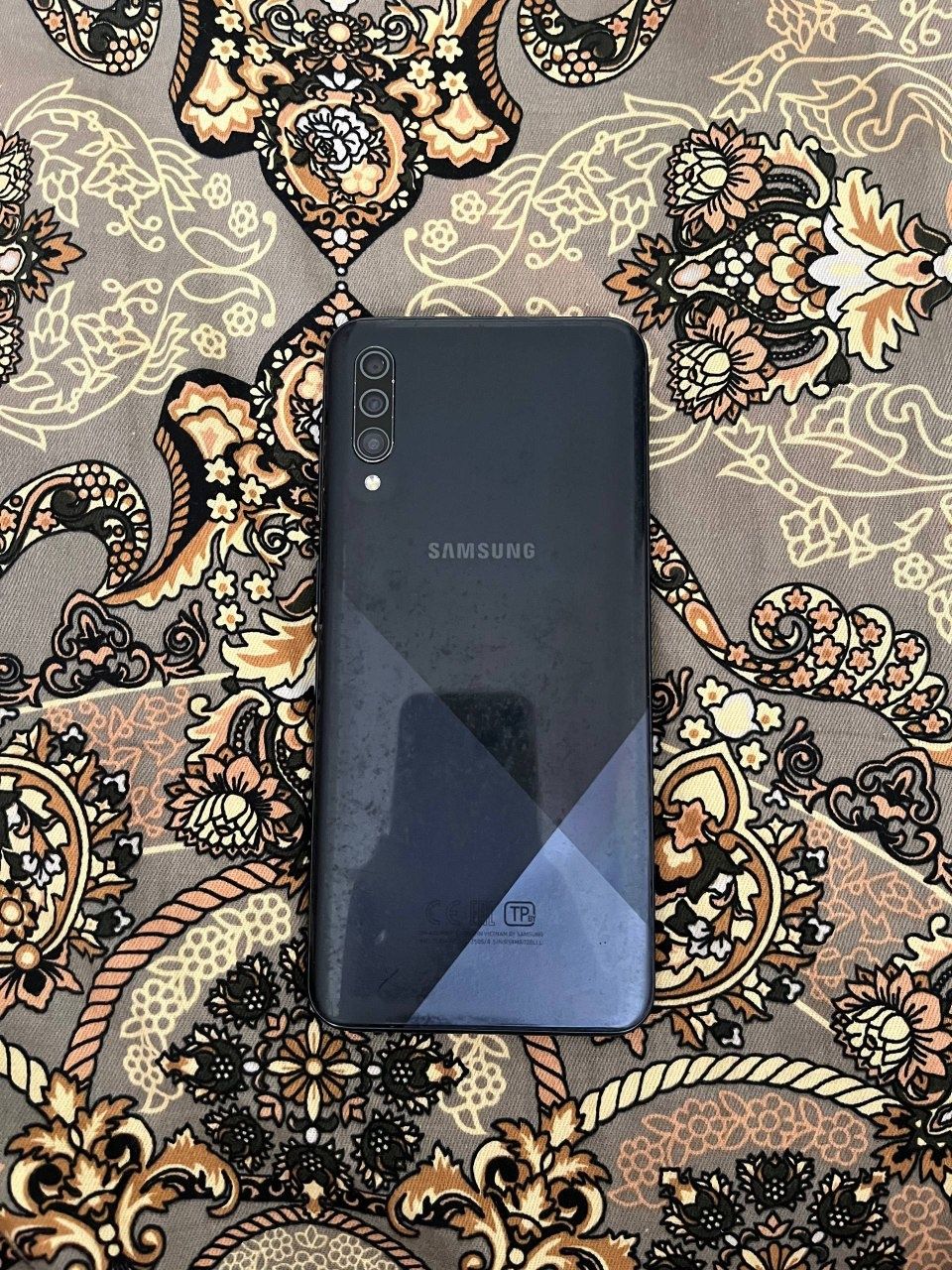 Samsung a30s 4/64gb xolati yaxshi 2ta 3ta mayda kamchiliklari bor
