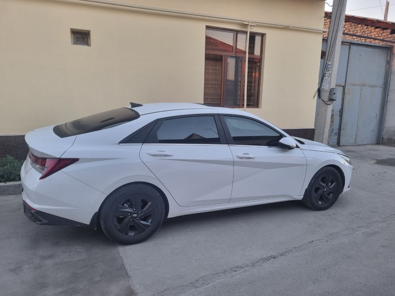 Hyundai elantra 3 позиция с люком