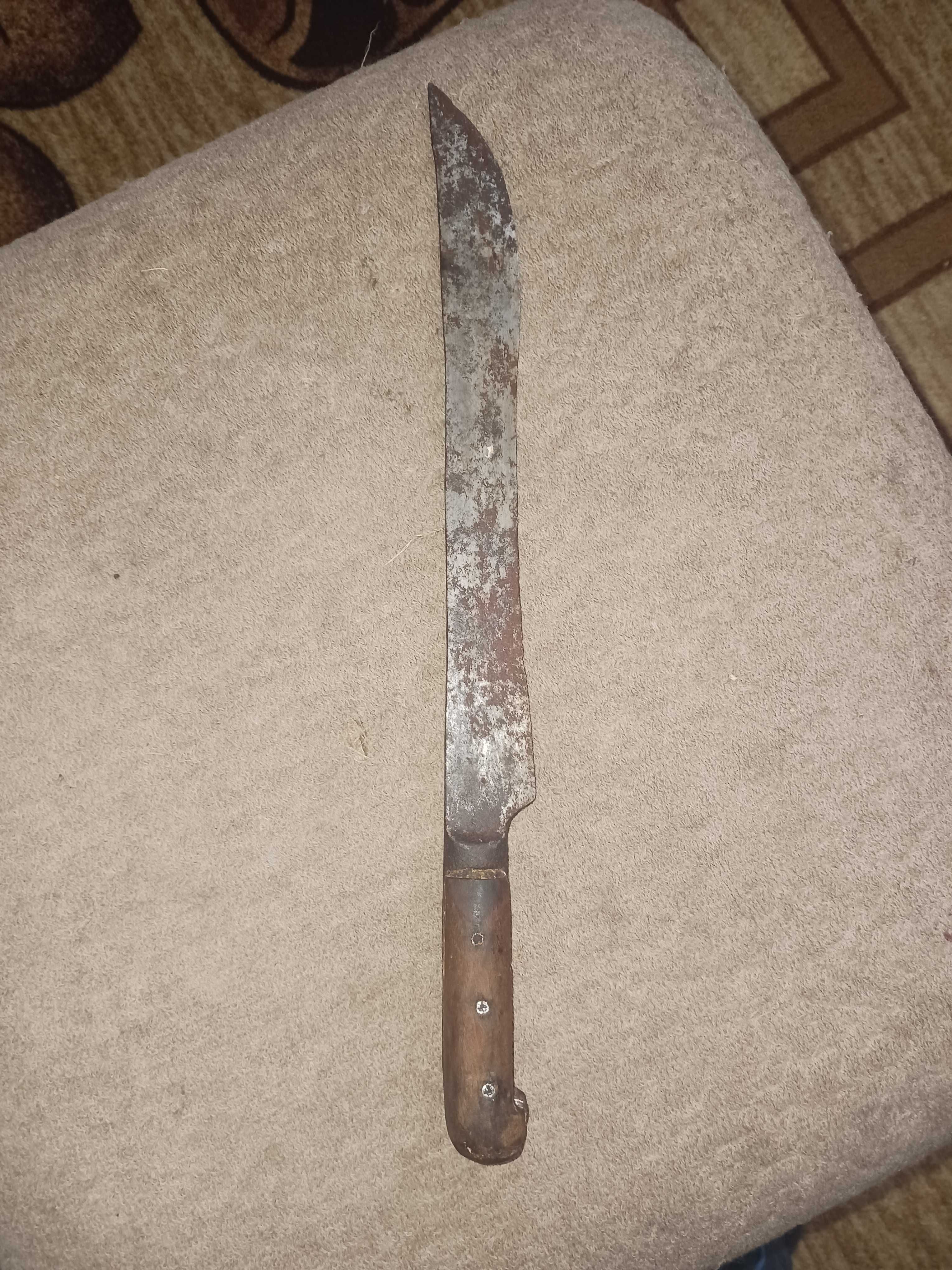 Стар автентичен нож