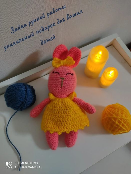 Вязаная зайка. Ручная работа