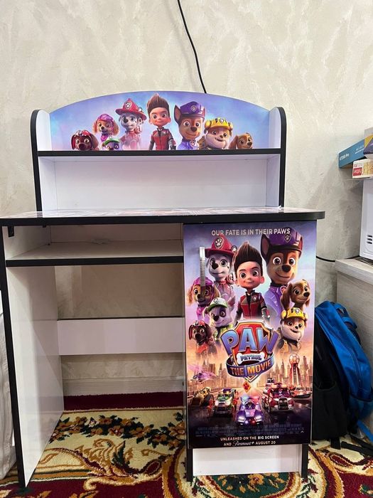 Парта для детей.