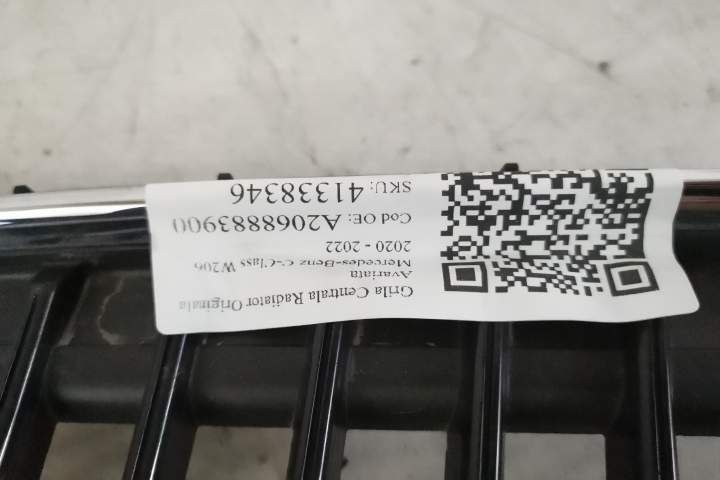 Оригинален централен радиаторен грил Mercedes-Benz / Mercedes-Benz C-C