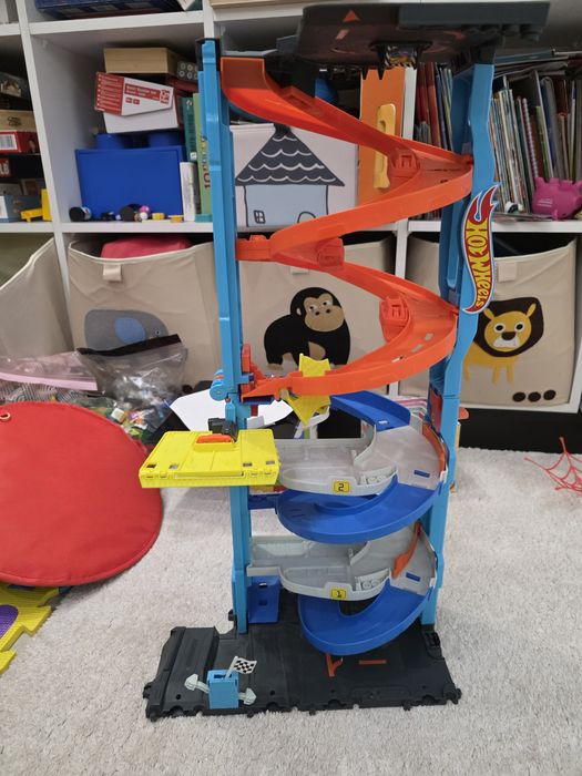 Писта Hot Wheels