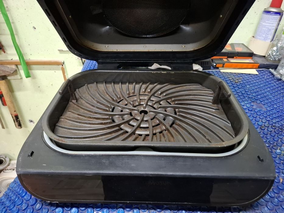 Grătar de interior și airfryer cu 6 funcții