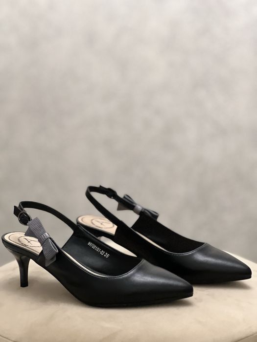 Женская обувь