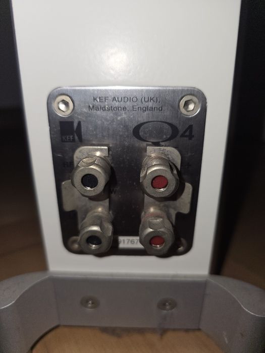 Boxe de podea Kef Q4