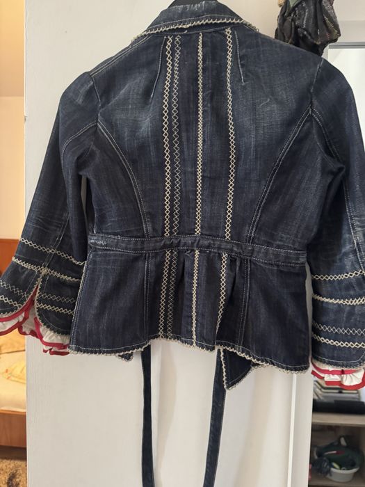 Gecuta din blug ,model deosebit marca fornarina ,marimea xs-s