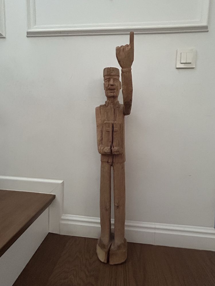 Sculptura veche lemn predicator crestin, 87cm, decor rustic