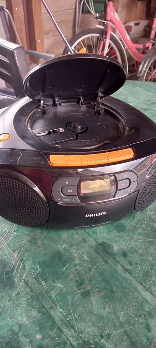 Radio casetofon Philips, cu usb ,cd ,casete și Radio
