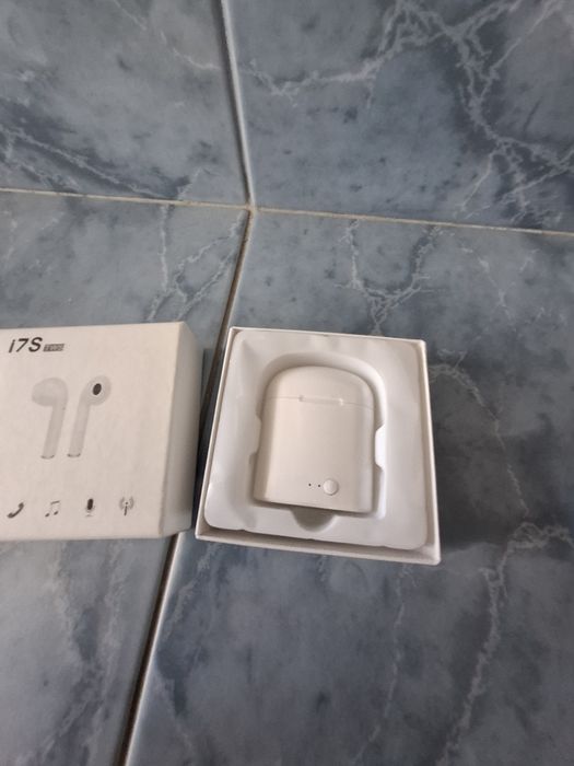 Casti diverse modele