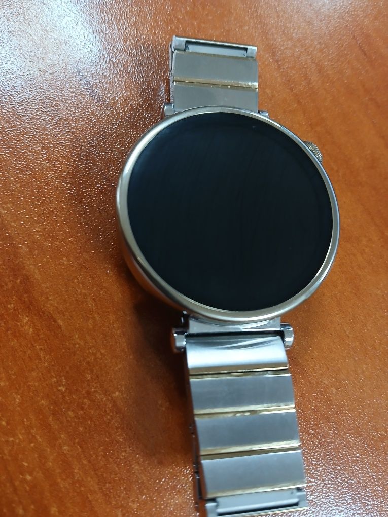 Смарт часовник Huawei