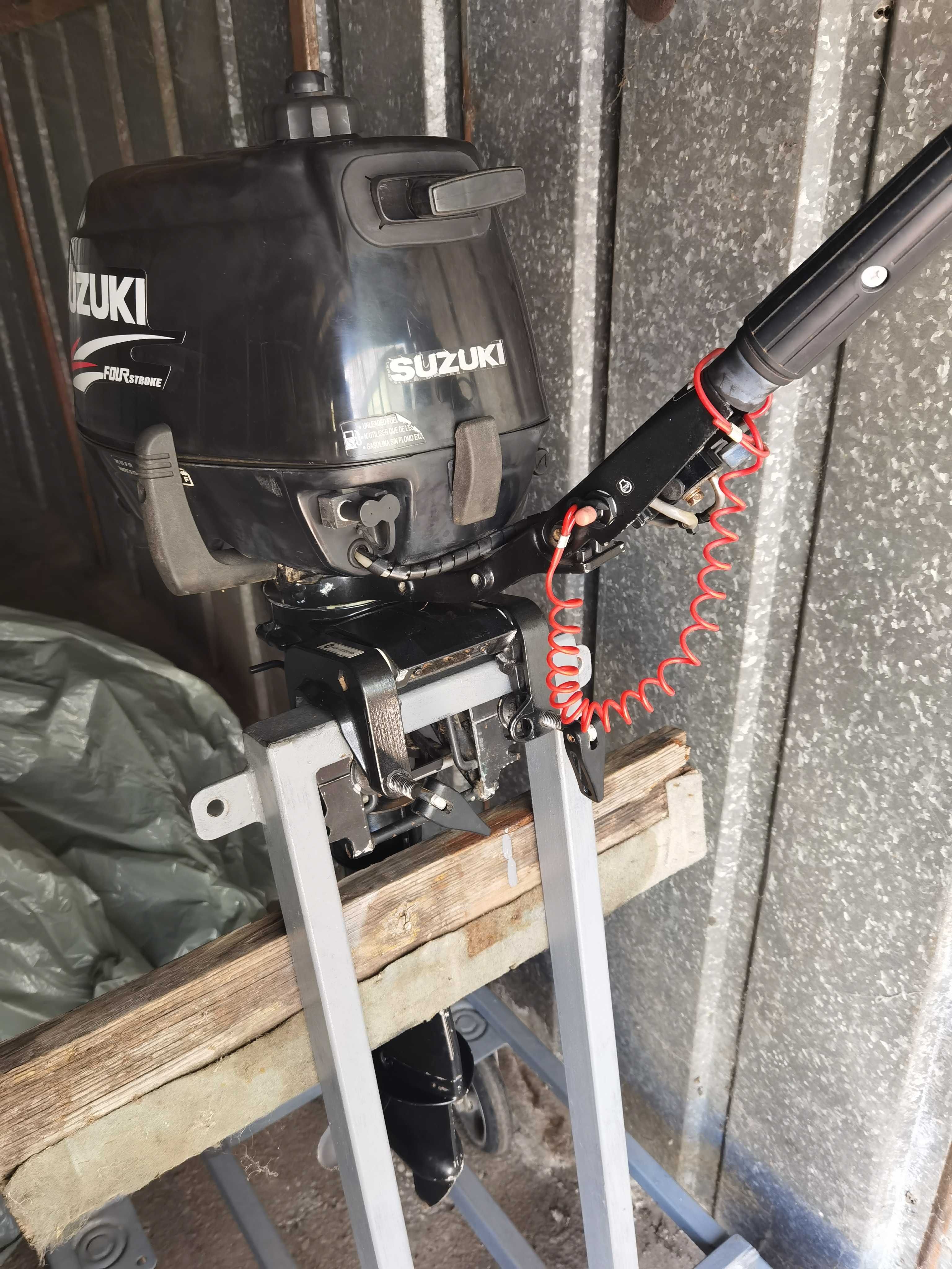 Извънбордов двигател Suzuki-6кс-4stroke