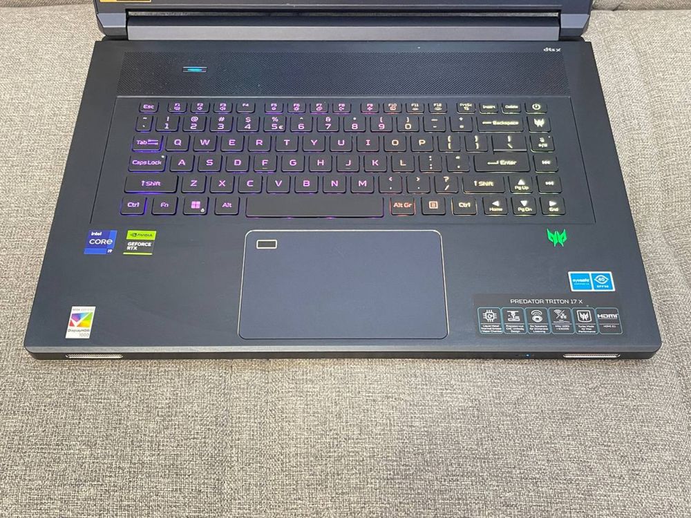 Acer Predator Triton X17 17MiniLed 250hz i9-13th/4090/64/2Tb